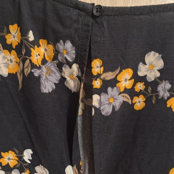 Super cute flowery dress made by old navy size xl - Picture 4 of 6